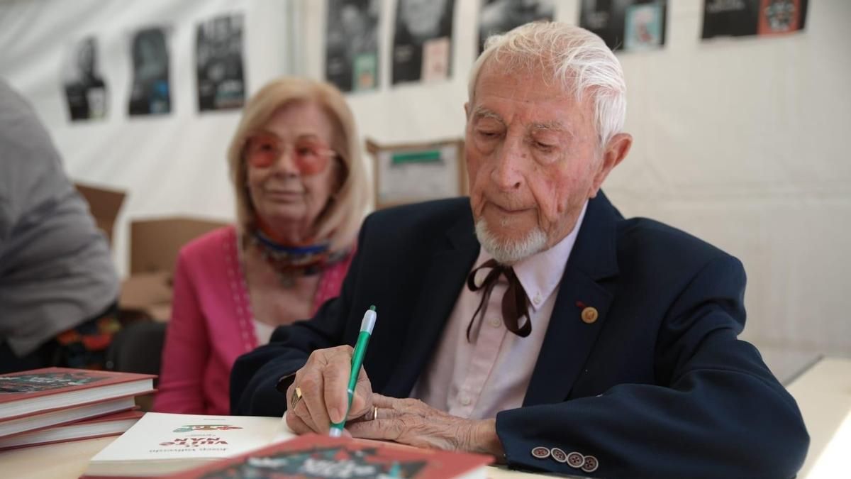 Josep Vallverdú mor als 103 anys, escriptor i traductor fonamental de la literatura catalana