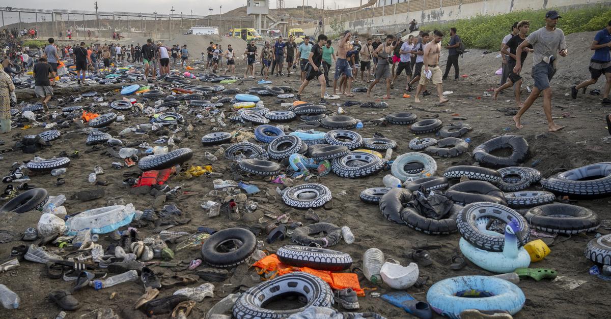 Más de 50.000 personas entran a Ceuta y la mitad ya ha regresado a Marruecos