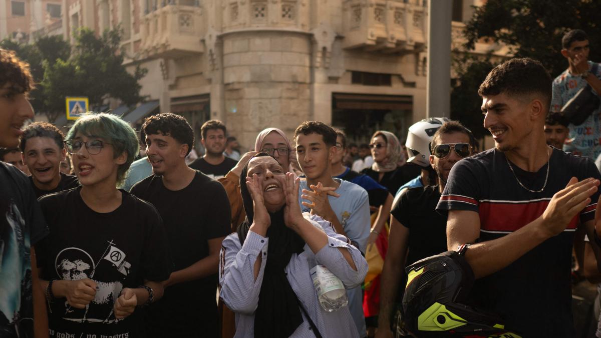 La Policía evacúa a Alvise y a Núcleo Nacional de Ceuta ante protestas de vecinos marroquíes