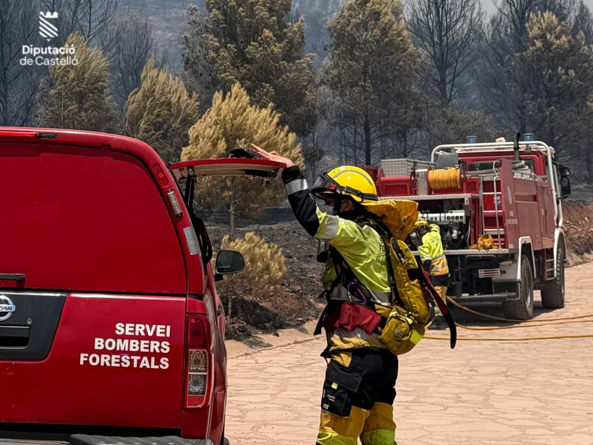 L'incendi de la Vall d'Uixó queda controlat després de deu dies actiu