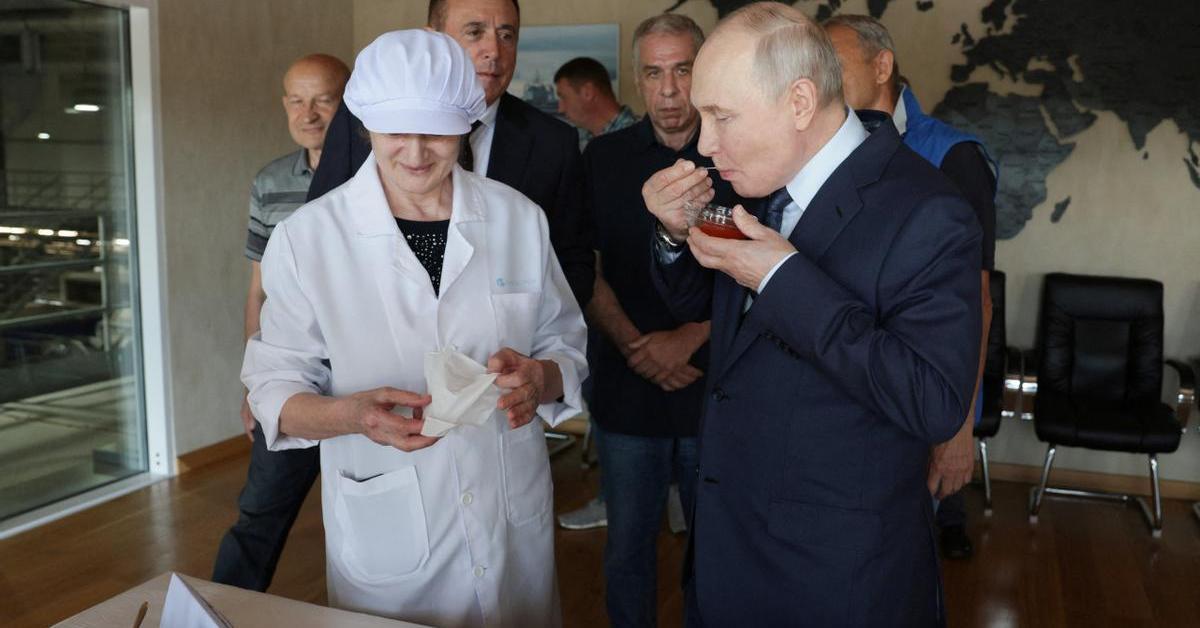 Putin visita por primera vez las Kuriles y desata la ira de Tokio