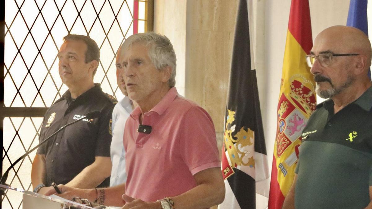 Marlaska admite que el CNI no avisó de la entrada masiva en Ceuta