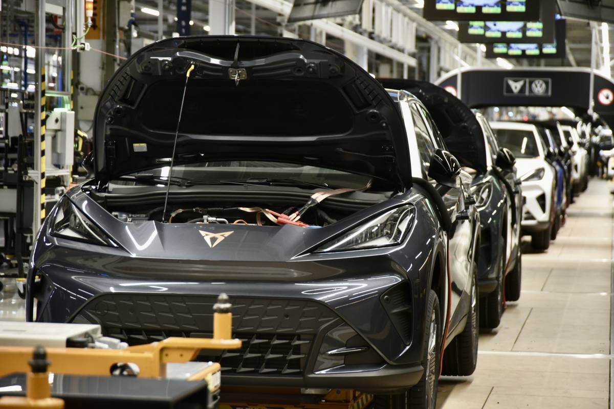 Illa promete intervenir para salvar el empleo de SEAT si Volkswagen cierra la planta