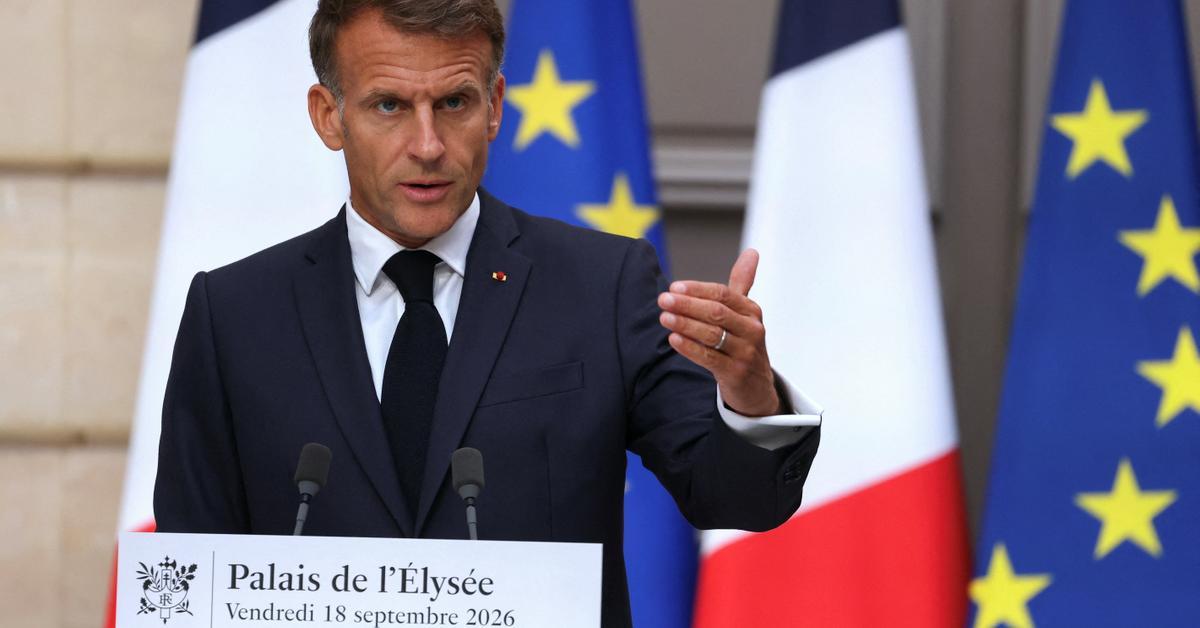 Macron alerta de l'augment de l'amenaça híbrida russa i exigeix un pla de protecció