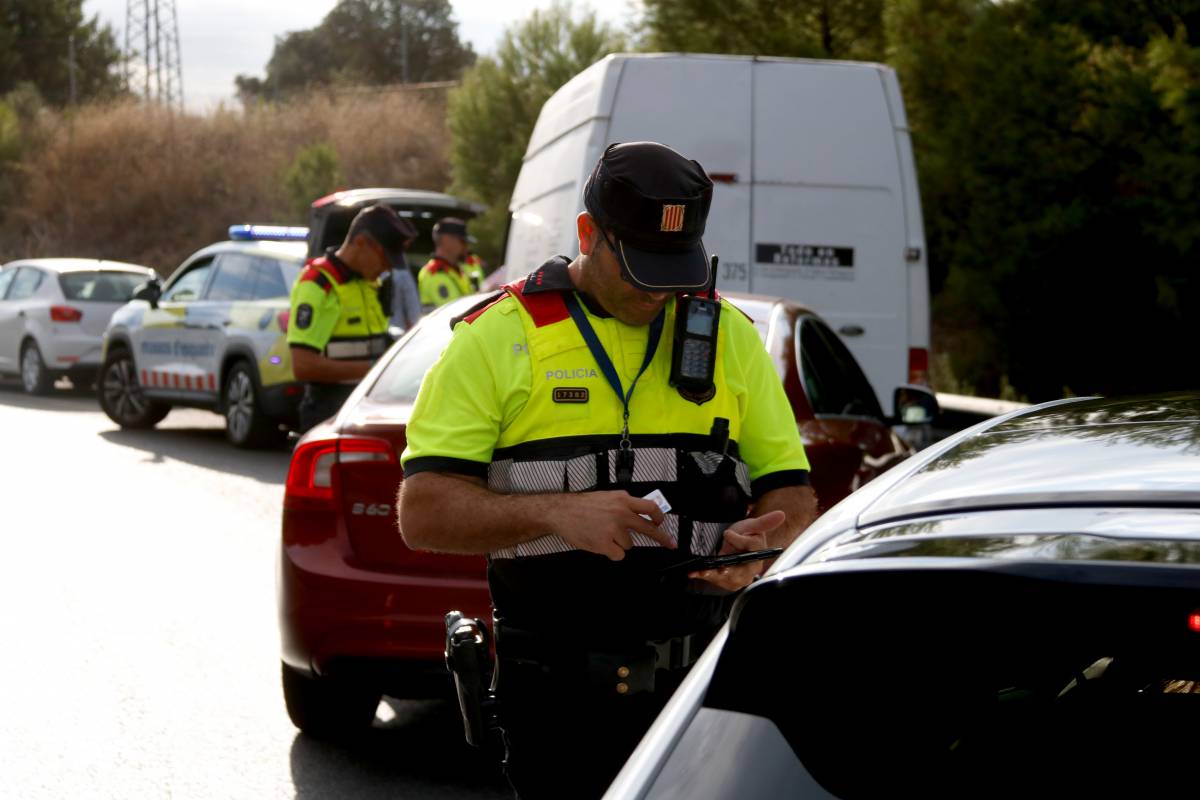 Cinco falsos mossos secuestran a un hombre en plena AP-7 haciéndose pasar por policías