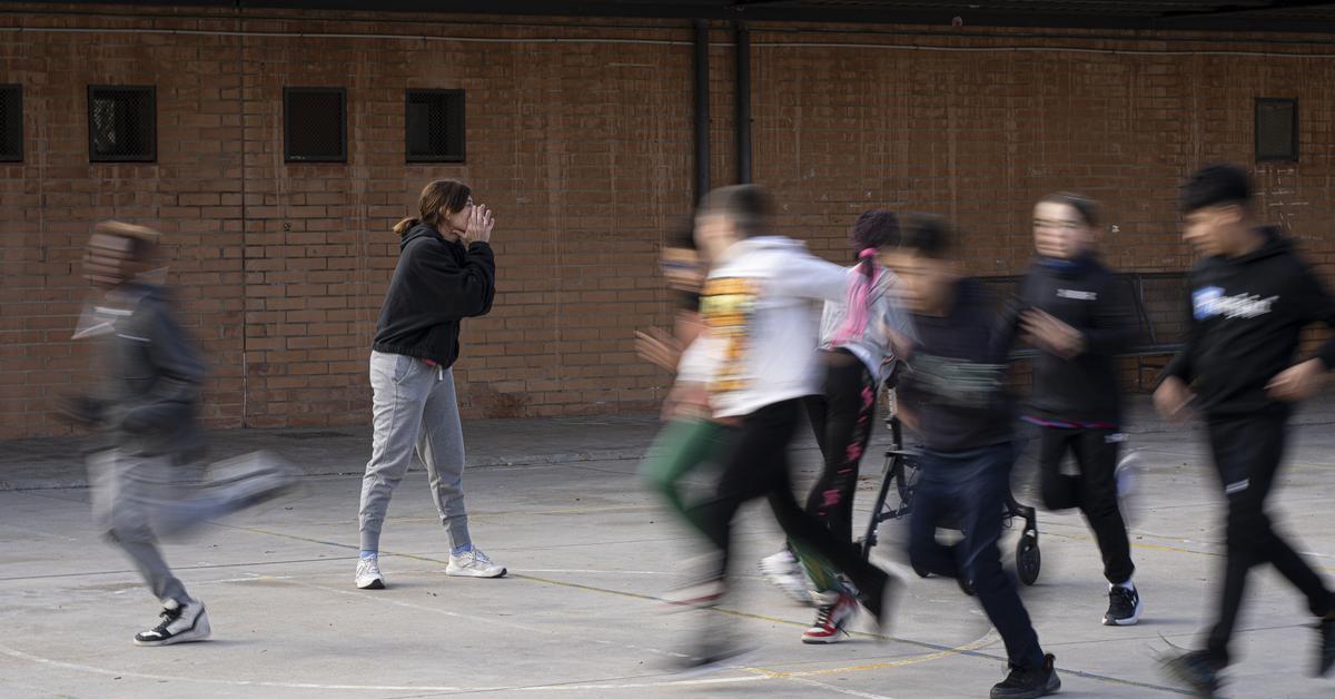 El catalán brilla por su ausencia en el deporte juvenil de Barcelona