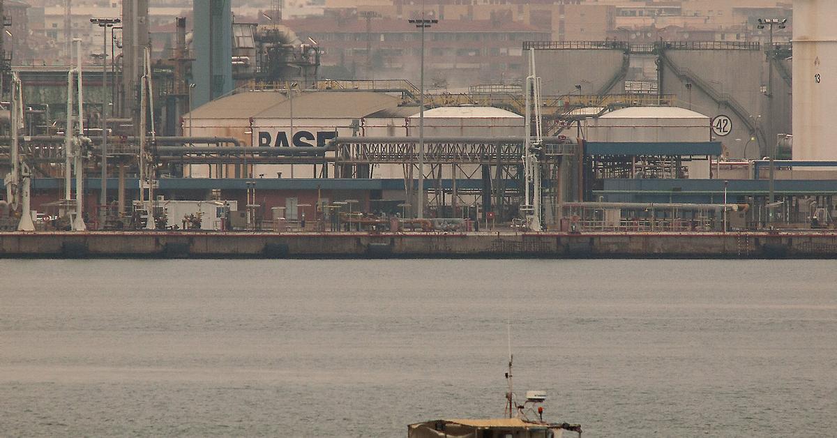 La CNMC abre expediente sancionador a Exolum por bloquear el acceso a sus instalaciones en el Puerto de Tarragona