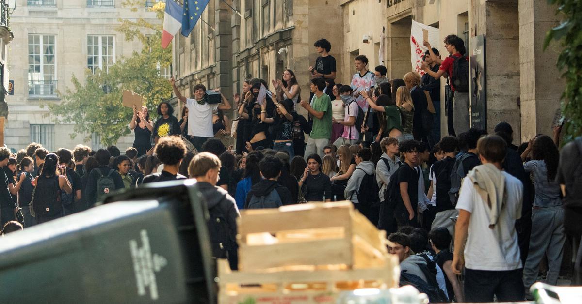 Un menor de 15 años pierde la mano al explotar una granada policial en una protesta en Francia