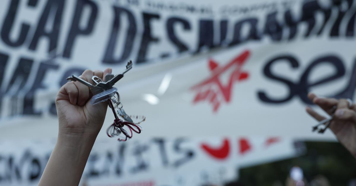 La negativa de Junts a los decretos antidesahucio desata protestas en toda España