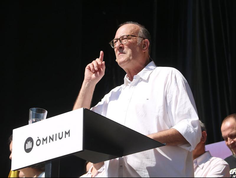 Òmnium pide aplicar de inmediato la amnistía tras el fin de las órdenes de arresto