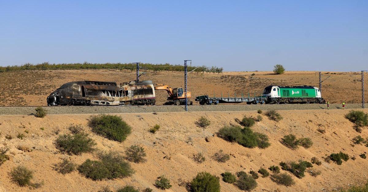 Adif reabre el segundo carril del AVE Madrid-Barcelona tras una semana de restricciones