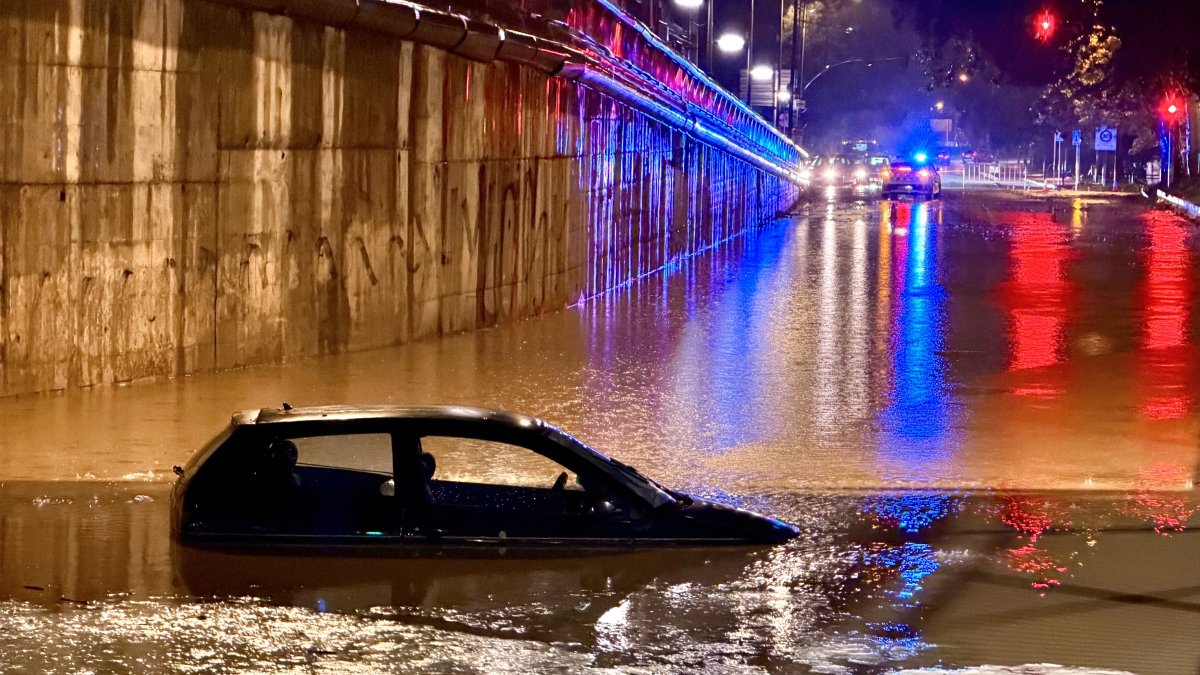 Meteocat activa alerta de perill alt per pluges intenses al litoral català aquest dilluns