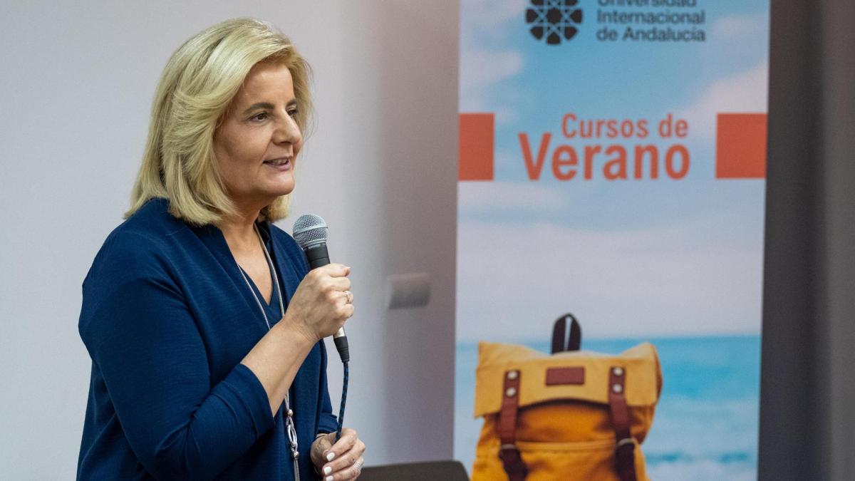 Muere Fátima Báñez en el accidente de tren, la ministra autora de la reforma laboral de 2012